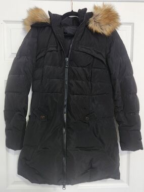 Women’s Black Puffer Coat with Faux Fur Hood